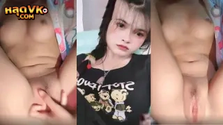 สาวจากทางบ้าน หลุดช่วยตัวเอง ตั้งกล้องถ่าย หีตัวเอง ไร้ขน นั่งแจ๊ะๆต่อหน้ากล้อง