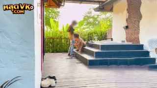 น้องหนูสาวขี้เงี่ยนมาชวนเย็ดเสียวมาเย็ดตอนผัวเผลอ มาจับซอยหีกันอย่างเด็ด noochii