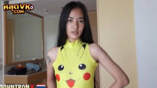 หนังโป๊ไทย JohntronX – Bell D สาวไทยใส่ชุดบีกาจูยั่วเย็ดผัวฝรั่งเย็ดโคตรเด็ด บอกเลยว่าน้องหน้าตาสวยและน่าเย็ดมาก เหมาะแก่การไปเป็นนางแบบ